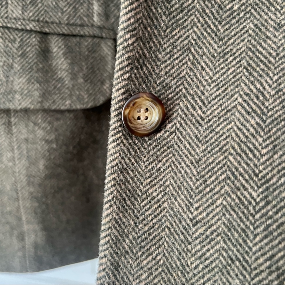 L.L. Bean Vintage Wool Cashmere Herringbone Blazer, Size 8R - Picture 4 of 8